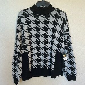 Nine West women’s sweater size large